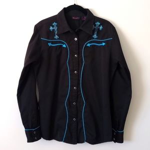 Black Wrangler size medium shirt